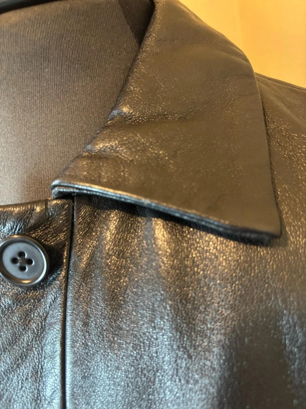 BCBGMaxAzria Black Genuine Leather Button-Front Jacket, Classic Style! Size 2